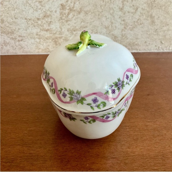 Vintage MANN China Box - Picture 3 of 8